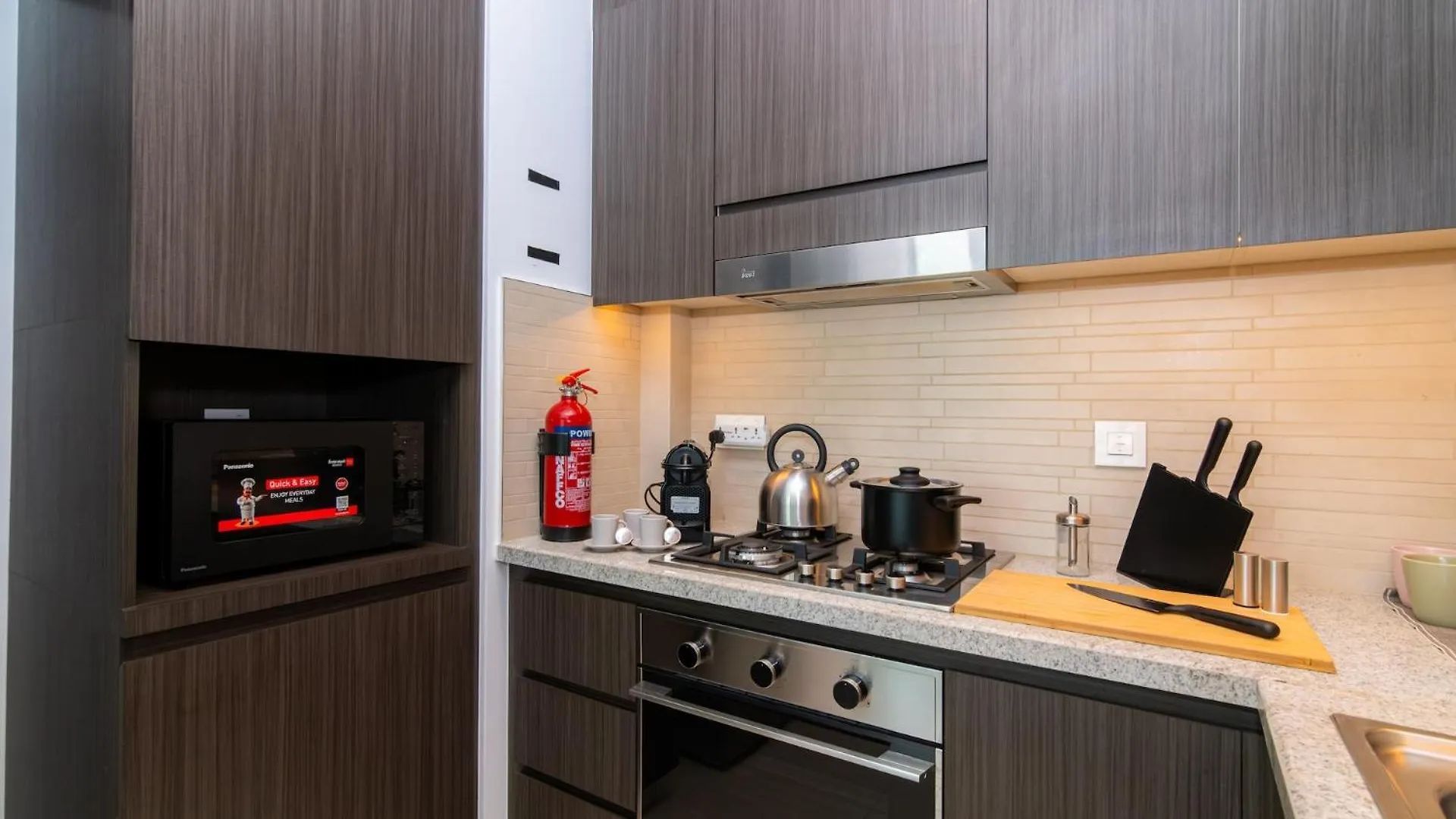 Apartment Elite Escape Holiday Home - 1 Bhk Getaway With Dubai Mall Access - 1510 United Arab Emirates