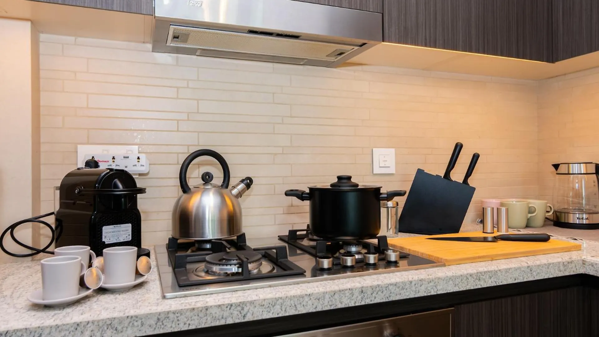 Elite Escape Holiday Home - 1 Bhk Getaway With Dubai Mall Access - 1510 United Arab Emirates